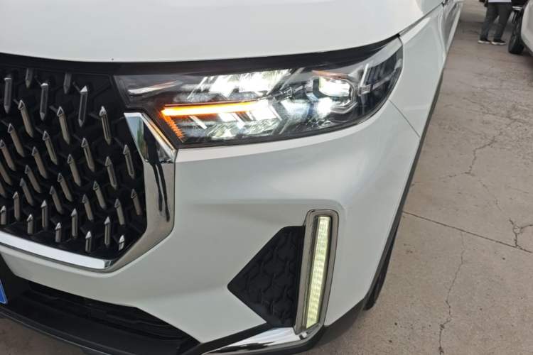 Used Bestune T99 2020 20TD Automatic Luxury Edition Left Front Headlight