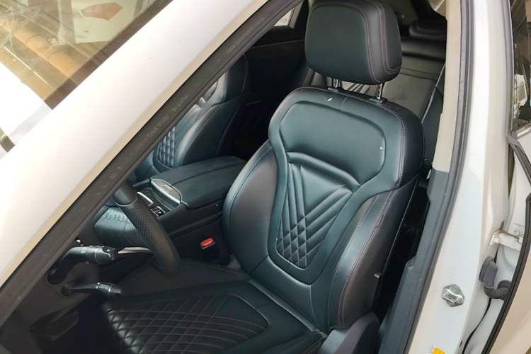 Used Bestune T99 2020 20TD Automatic Premium Edition Left Front Seat