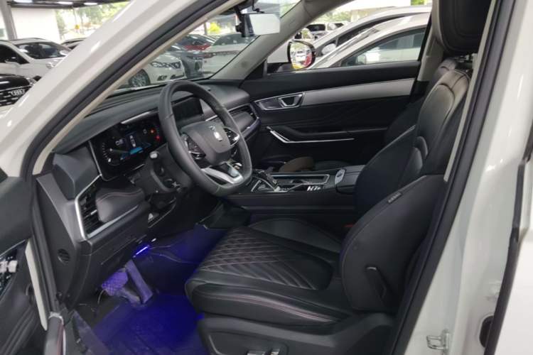 Used Bestune T99 2020 20TD Automatic Luxury Edition Left Front Seat