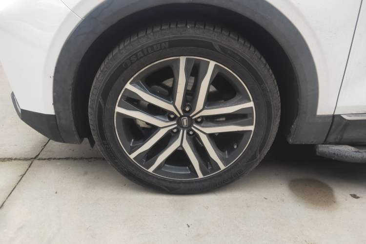 Used Bestune T99 2020 20TD Automatic Sport Premium Edition Left Front Wheel Hub