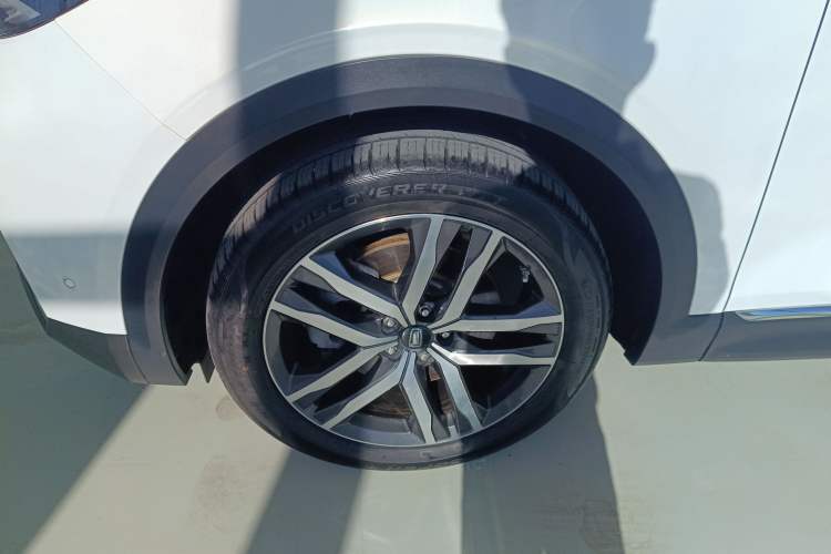 Used Bestune T99 2020 20TD Automatic Prestige Edition Left Front Wheel Hub