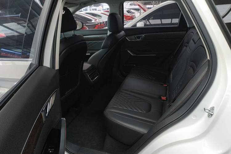 Used Bestune T99 2020 20TD Automatic Prestige Edition Left Rear Seat