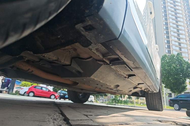 Used Bestune T99 2020 20TD Automatic Premium Edition Left Side Sill