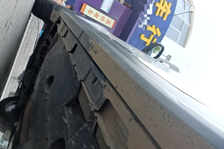 Used Bestune T99 2020 20TD Automatic Premium Edition Left Side Sill
