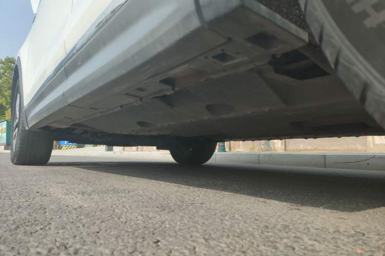 Used Bestune T99 2020 20TD Automatic Luxury Edition Left Side Sill