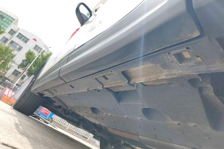 Used Bestune T99 2020 20TD Automatic Prestige Edition Left Side Sill