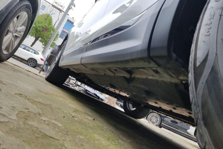 Used Bestune T99 2020 20TD Automatic Premium Edition Left Side Sill