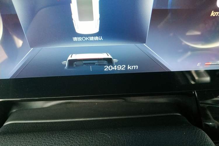 Used Bestune T99 2020 20TD Automatic Prestige Edition Odometer Close Up