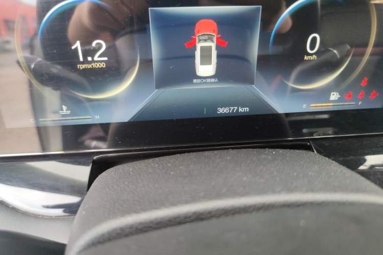 Used Bestune T99 2020 20TD Automatic Sport Premium Edition Odometer Close Up