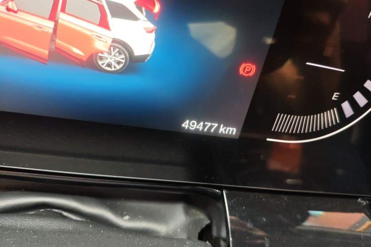 Used Bestune T99 2020 20TD Automatic Luxury Edition Odometer Close Up