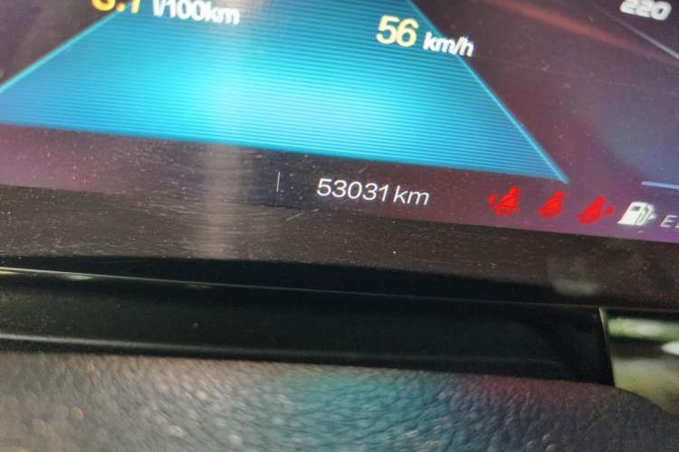 Used Bestune T99 2020 20TD Automatic Premium Edition Odometer Close Up