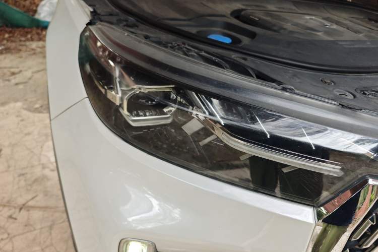 Used Bestune T99 2020 20TD Automatic Premium Edition Right Front Headlight
