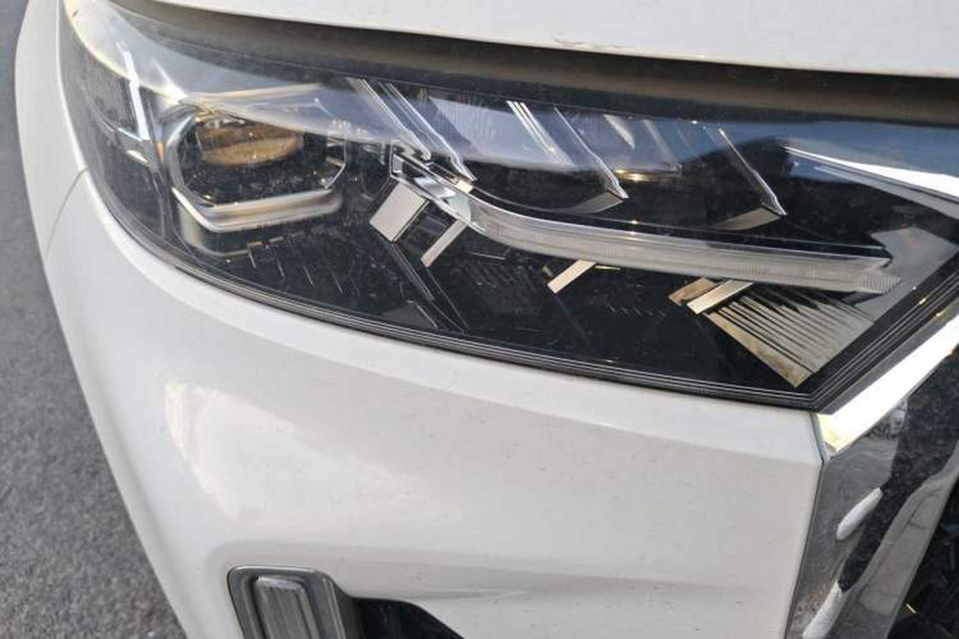 Used Bestune T99 2020 20TD Automatic Sport Premium Edition Right Front Headlight