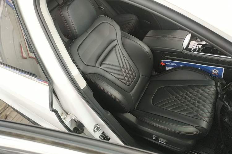 Used Bestune T99 2020 20TD Automatic Prestige Edition Right Front Seat