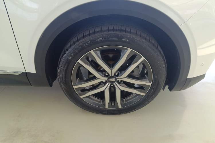 Used Bestune T99 2020 20TD Automatic Prestige Edition Right Front Wheel Hub