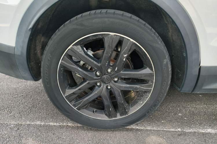 Used Bestune T99 2020 20TD Automatic Luxury Edition Right Rear Wheel Hub