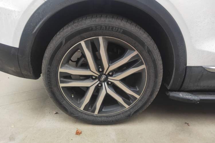 Used Bestune T99 2020 20TD Automatic Sport Premium Edition Right Rear Wheel Hub