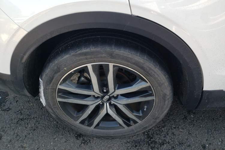Used Bestune T99 2020 20TD Automatic Prestige Edition Right Rear Wheel Hub