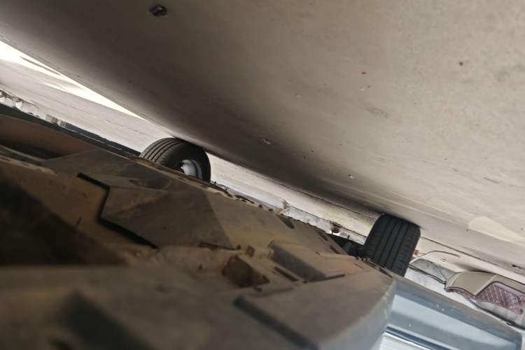 Used Bestune T99 2020 20TD Automatic Prestige Edition Right Side Sill
