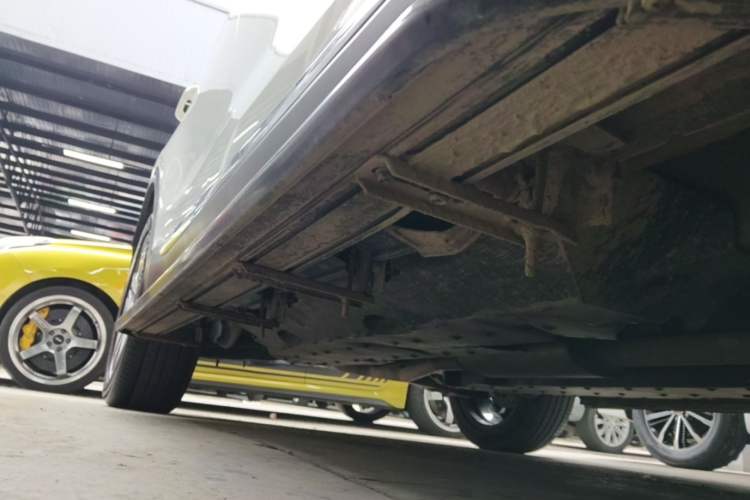 Used Bestune T99 2020 20TD Automatic Luxury Edition Right Side Sill