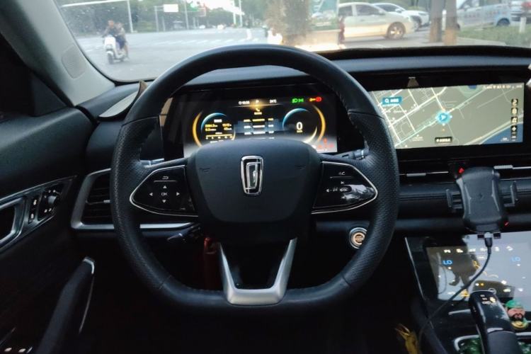 Used Bestune T99 2020 20TD Automatic Premium Edition Steering Wheel