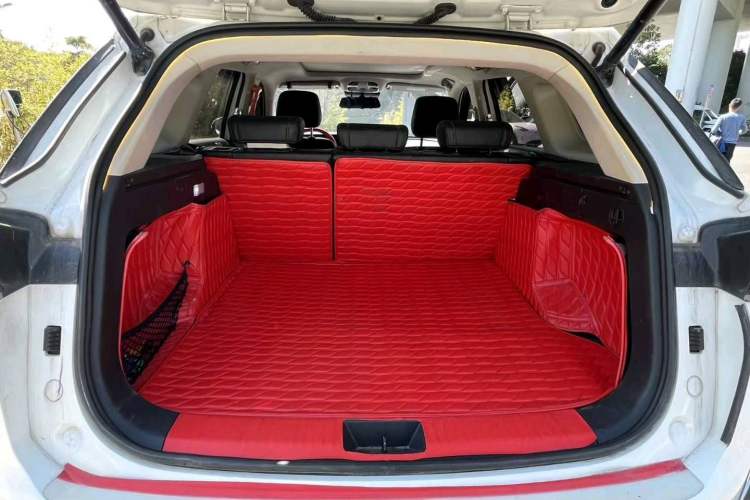 Used Bestune T99 2020 20TD Automatic Premium Edition Trunk