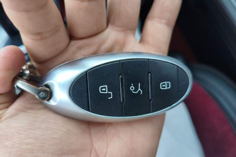Used Bestune T99 2020 20TD Automatic Premium Edition Vehicle Key