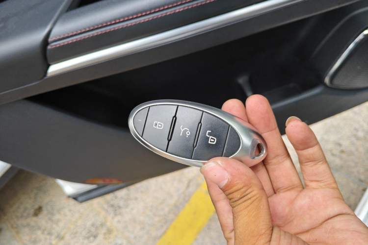 Used Bestune T99 2020 20TD Automatic Sport Premium Edition Vehicle Key