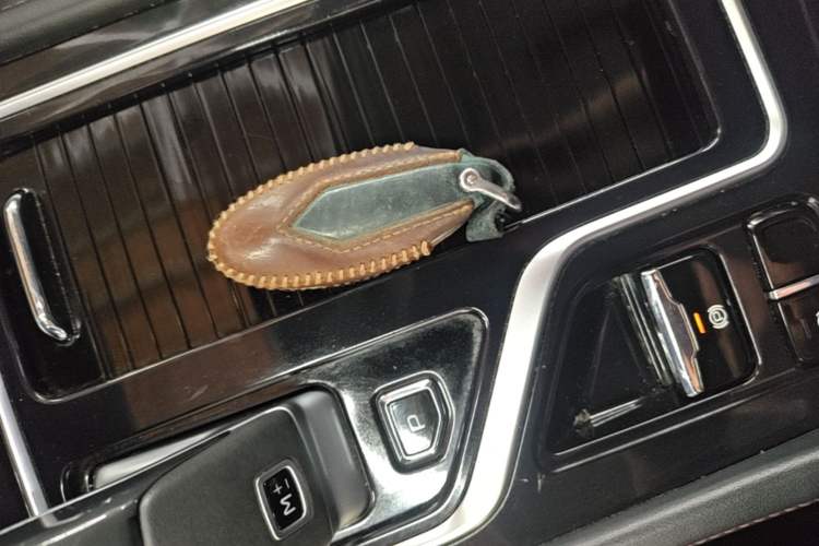 Used Bestune T99 2020 20TD Automatic Sport Premium Edition Vehicle Key