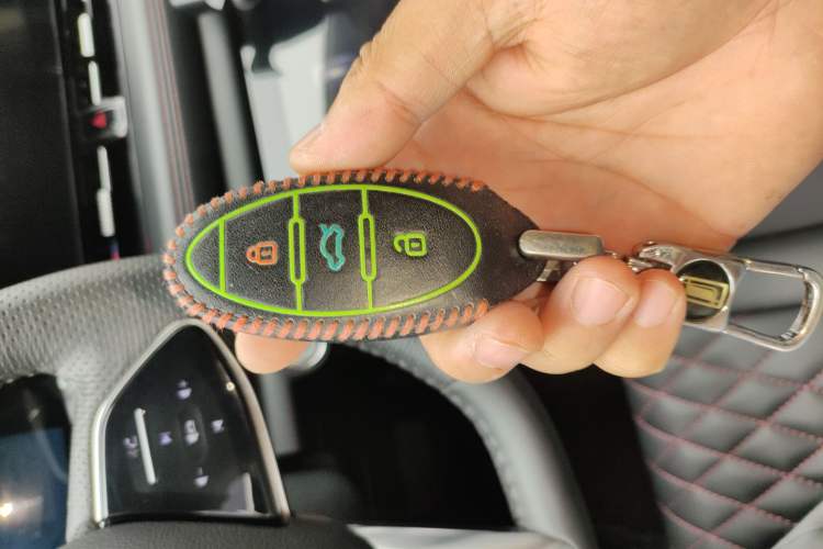Used Bestune T99 2020 20TD Automatic Premium Edition Vehicle Key