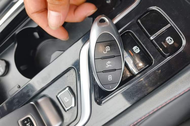 Used Bestune T99 2020 20TD Automatic Premium Edition Vehicle Key