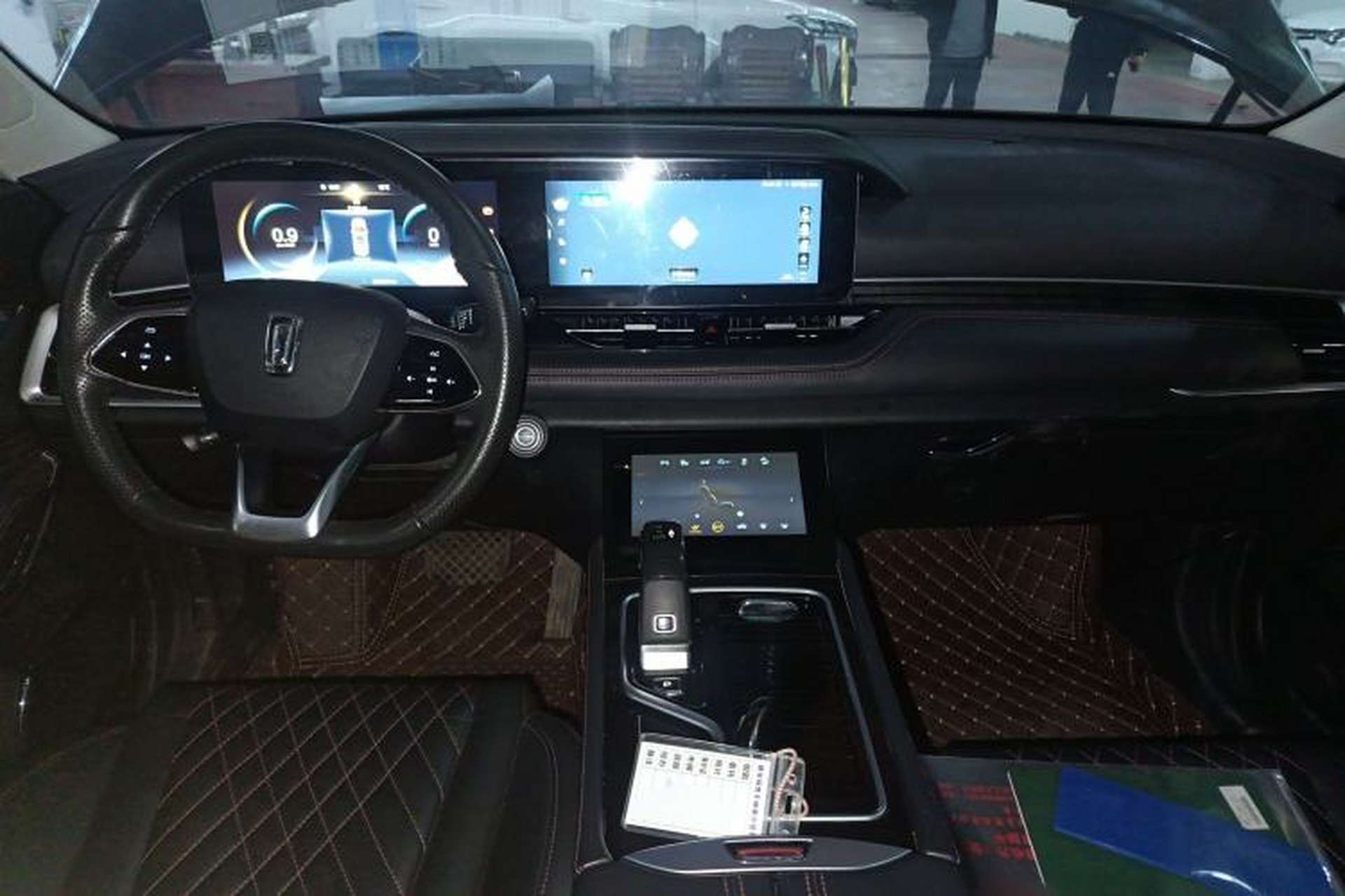Used Bestune T99 2021 20TD Automatic Long Wheelbase Center Console