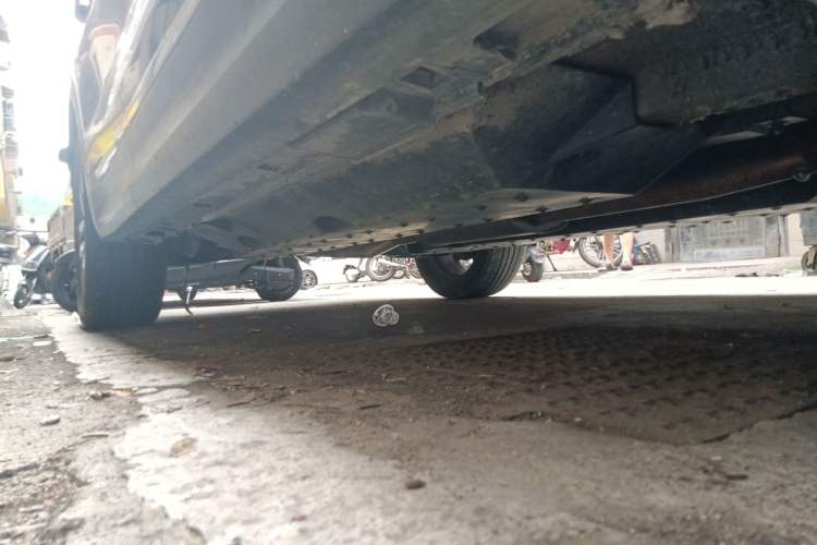 Used Bestune T99 2022 20TD Automatic Premium Edition Chassis Front Right