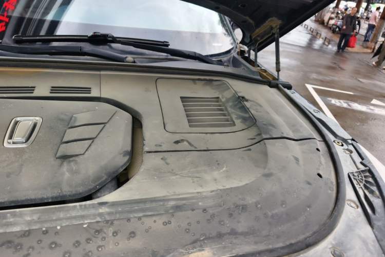 Used Bestune T99 2022 20TD Automatic Sport Prestige Special Edition Engine Bay Left