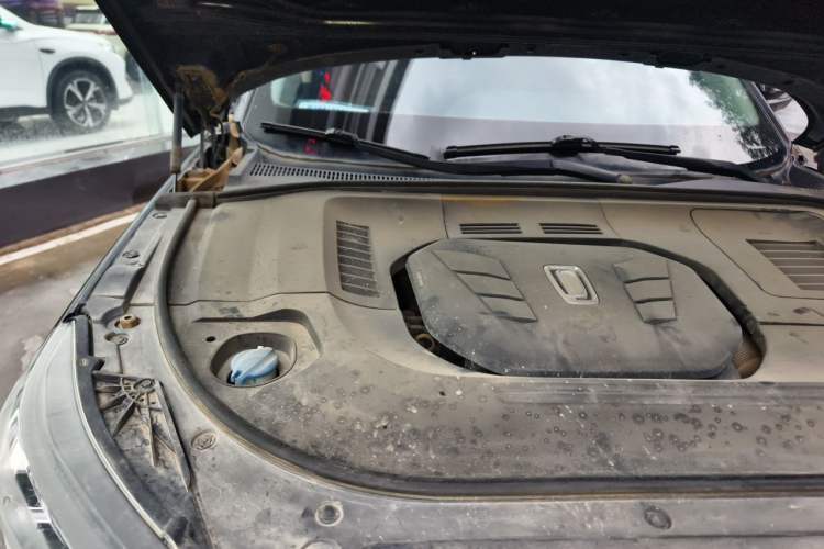 Used Bestune T99 2022 20TD Automatic Sport Prestige Special Edition Engine Bay Right