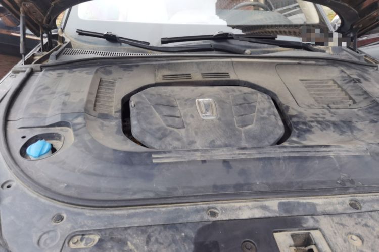 Used Bestune T99 2022 20TD Automatic Prestige Special Edition Engine Bay
