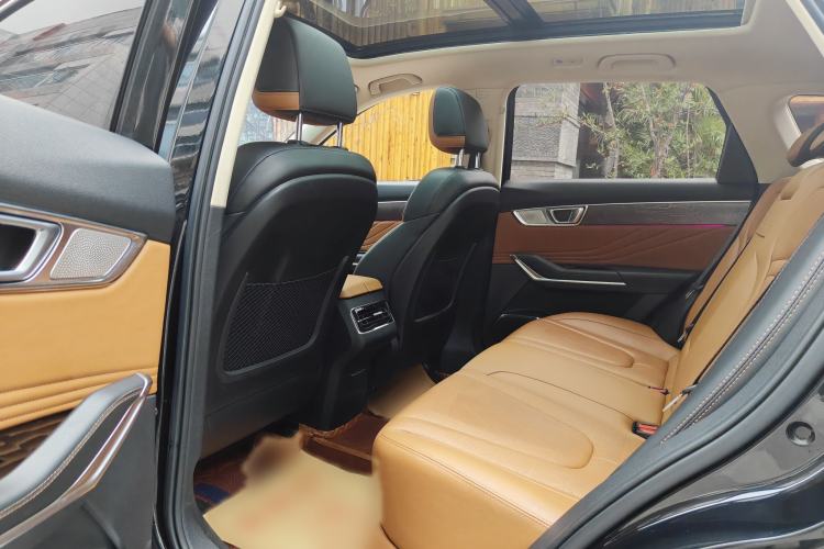 Used Bestune T99 2022 20TD Automatic Prestige Special Edition Interior 3