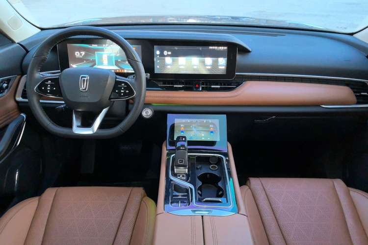 Used Bestune T99 2022 20TD Automatic Premium Edition Interior 3