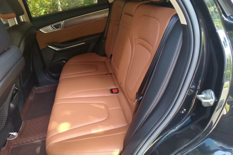 Used Bestune T99 2022 20TD Automatic Prestige Special Edition Interior 4