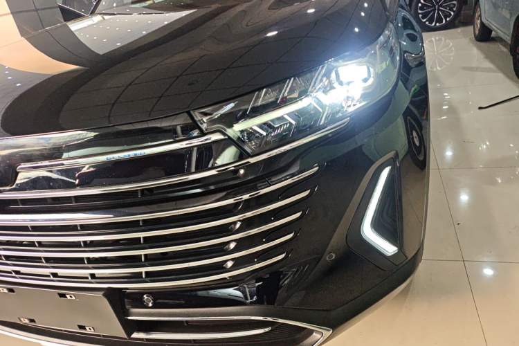 Used Bestune T99 2022 20TD Automatic Premium Edition Left Front Headlight