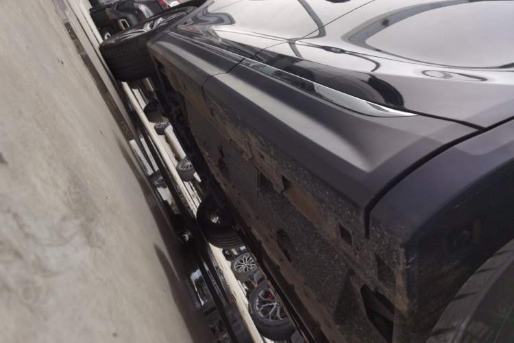 Used Bestune T99 2022 20TD Automatic Sport Prestige Special Edition Left Side Sill
