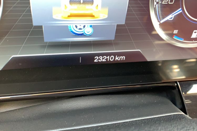 Used Bestune T99 2022 20TD Automatic Sport Premium Edition Odometer Close Up