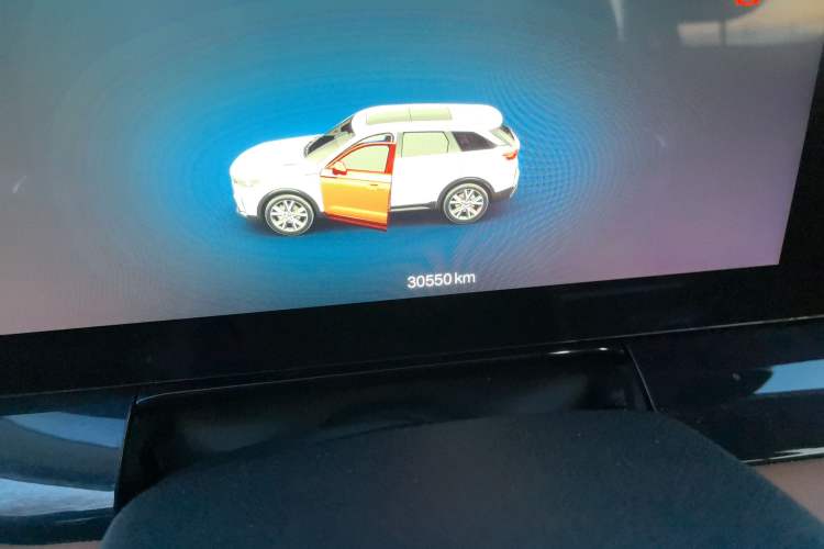 Used Bestune T99 2022 20TD Automatic Premium Edition Odometer Close Up