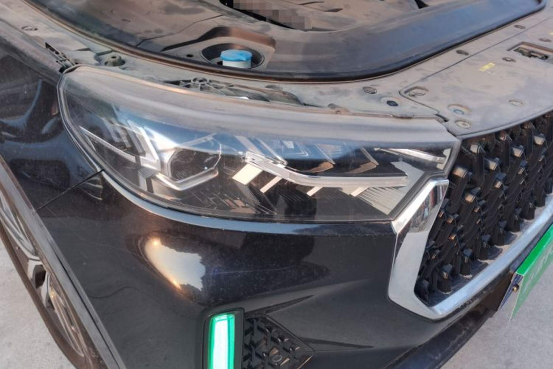 Used Bestune T99 2022 20TD Automatic Prestige Special Edition Right Front Headlight