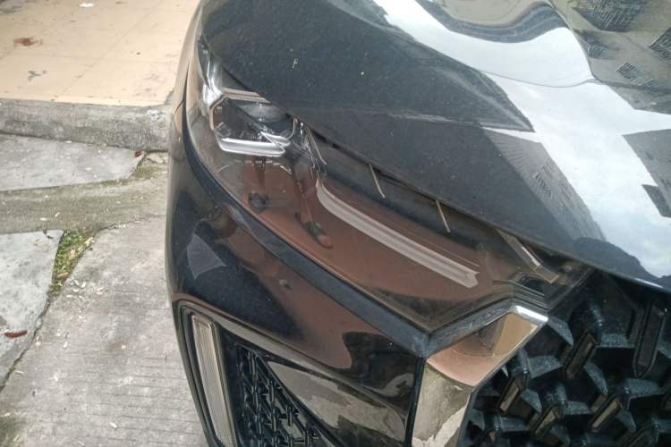 Used Bestune T99 2022 20TD Automatic Premium Edition Right Front Headlight