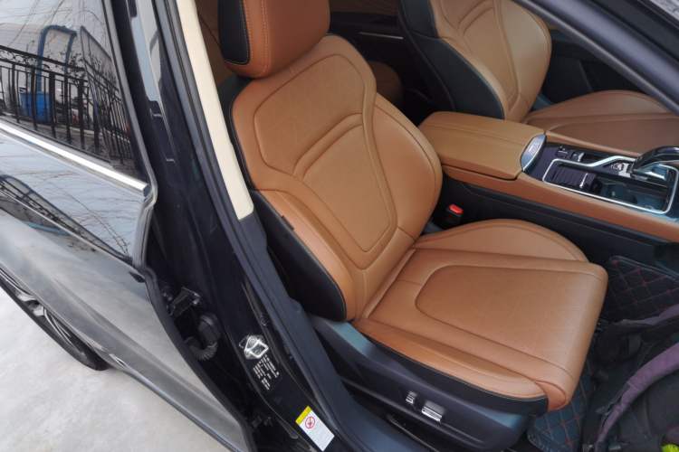 Used Bestune T99 2022 20TD Automatic Sport Prestige Special Edition Right Front Seat