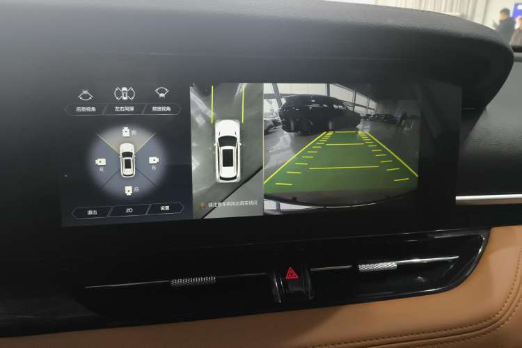 Used Bestune T99 2022 20TD Automatic Sport Prestige Special Edition Audio And AC Panel