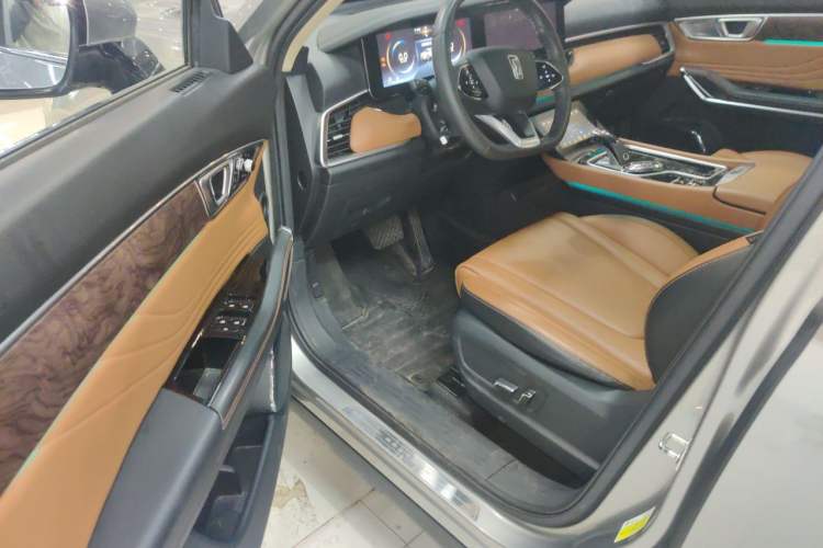 Used Bestune T99 2022 20TD Automatic Prestige Edition Driver Seat