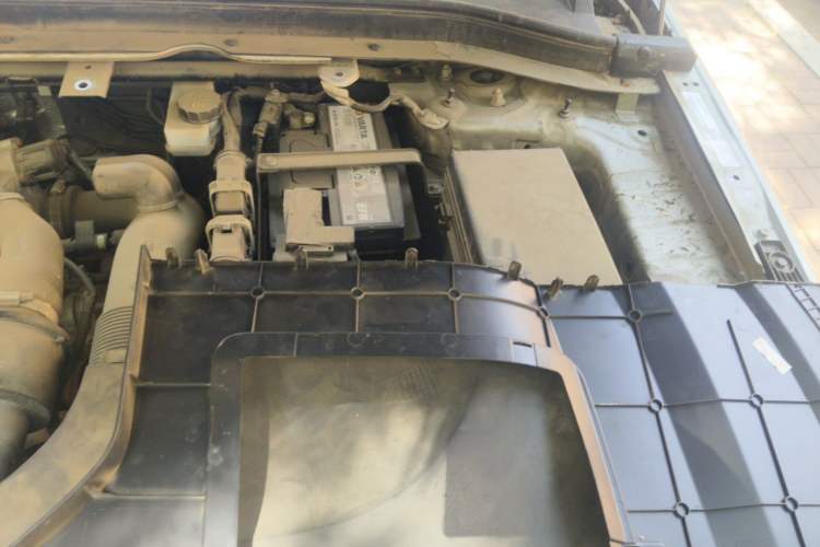 Used Bestune T99 2022 20TD Automatic Sport Prestige Edition Engine Bay Left