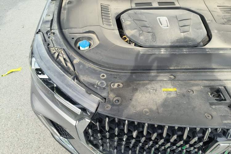 Used Bestune T99 2022 20TD Automatic Luxury Edition Engine Bay Right